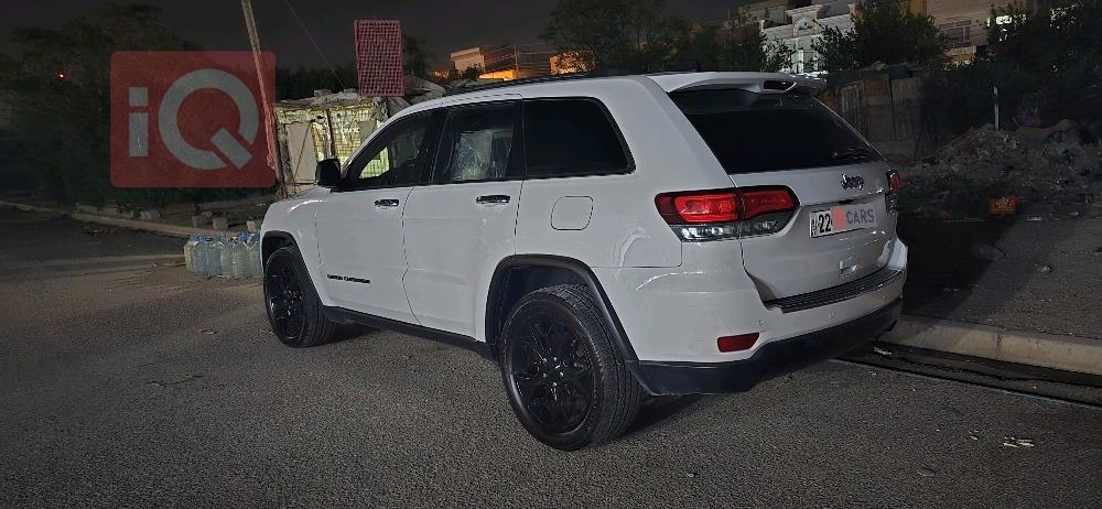 جيب جراند شيروكي